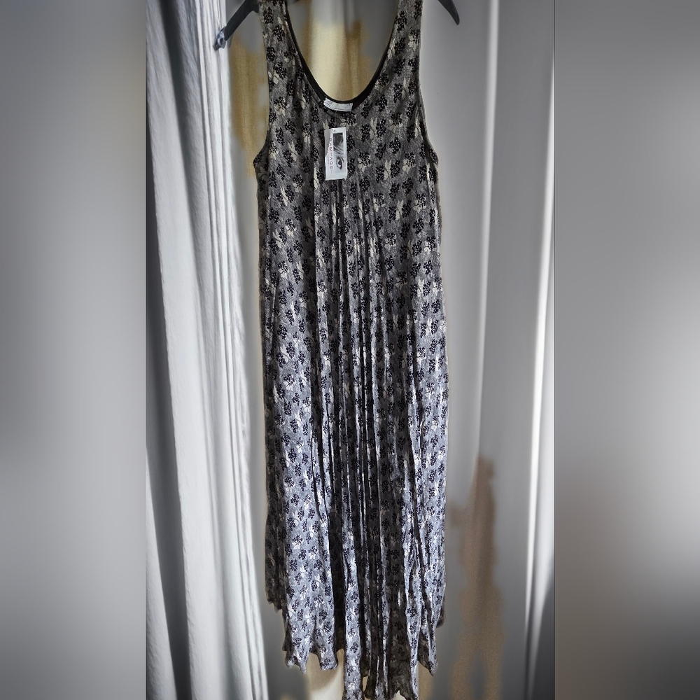 Classy Vintage Rampage Sleeveless Maxi w/ Asymmetrical Hem (Maternity?!)